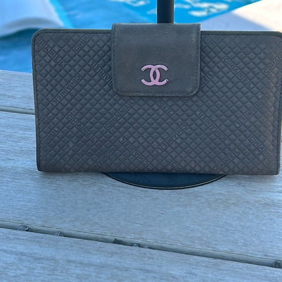 CHANEL Handbags - CHANEL Vintage WALLET